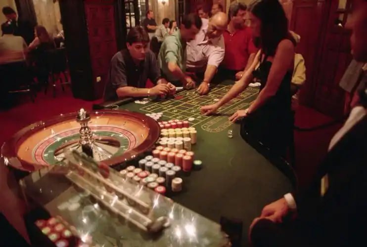 emas168 Live Roulette Wheel